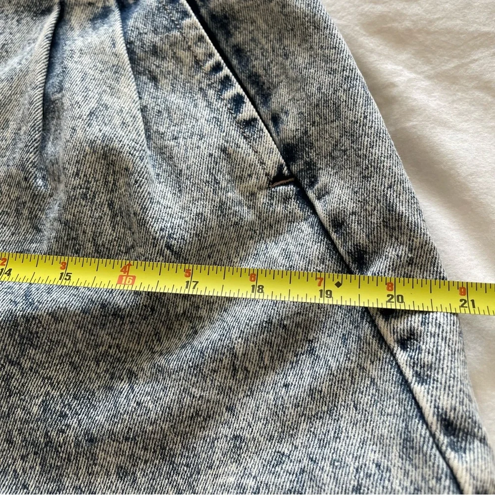 Vintage Y2K High‎ Waisted Jean pleats Shorts - Picture 9 of 12